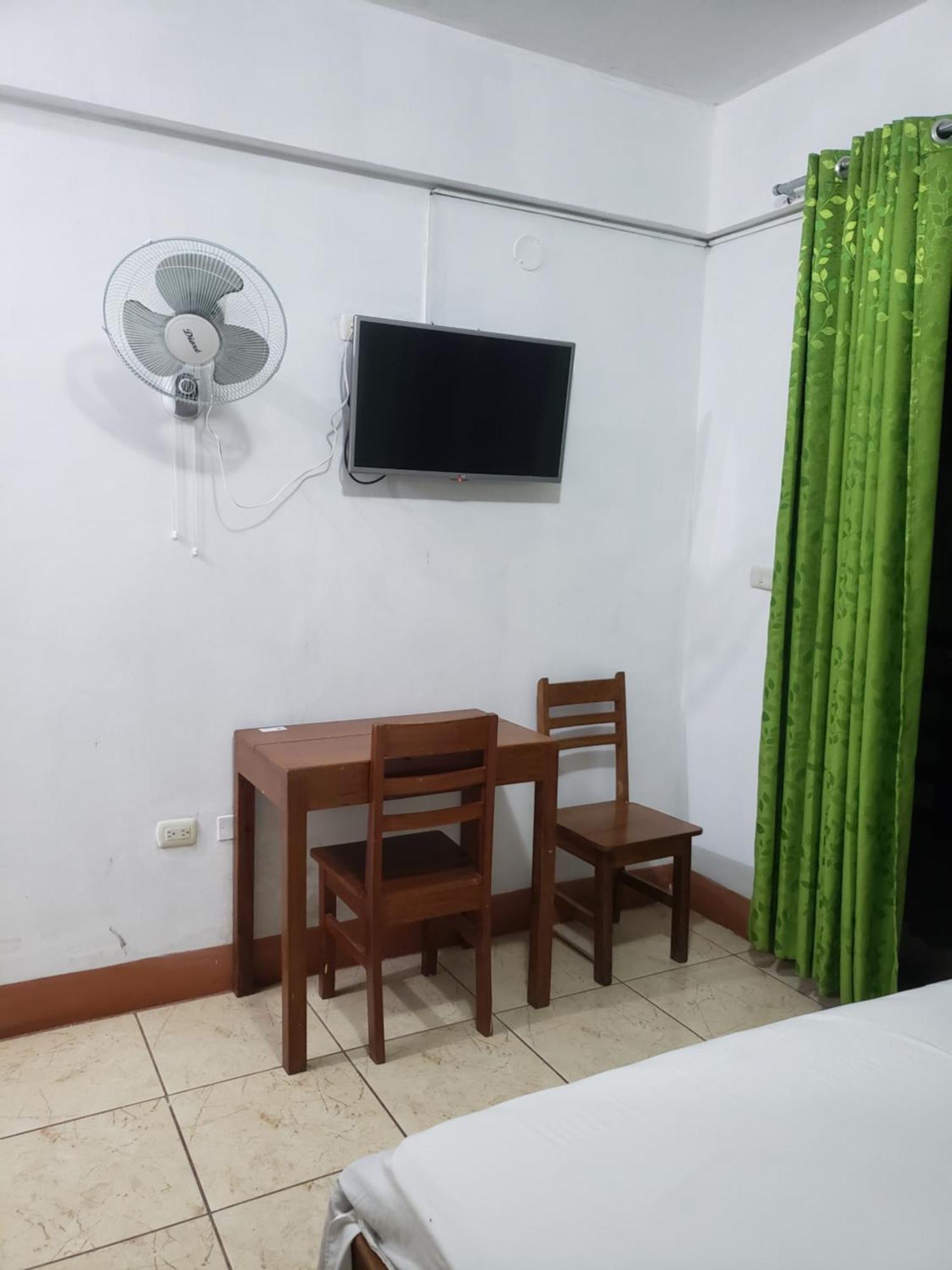 Hostal El Puerto Yurimaguas Exteriör bild