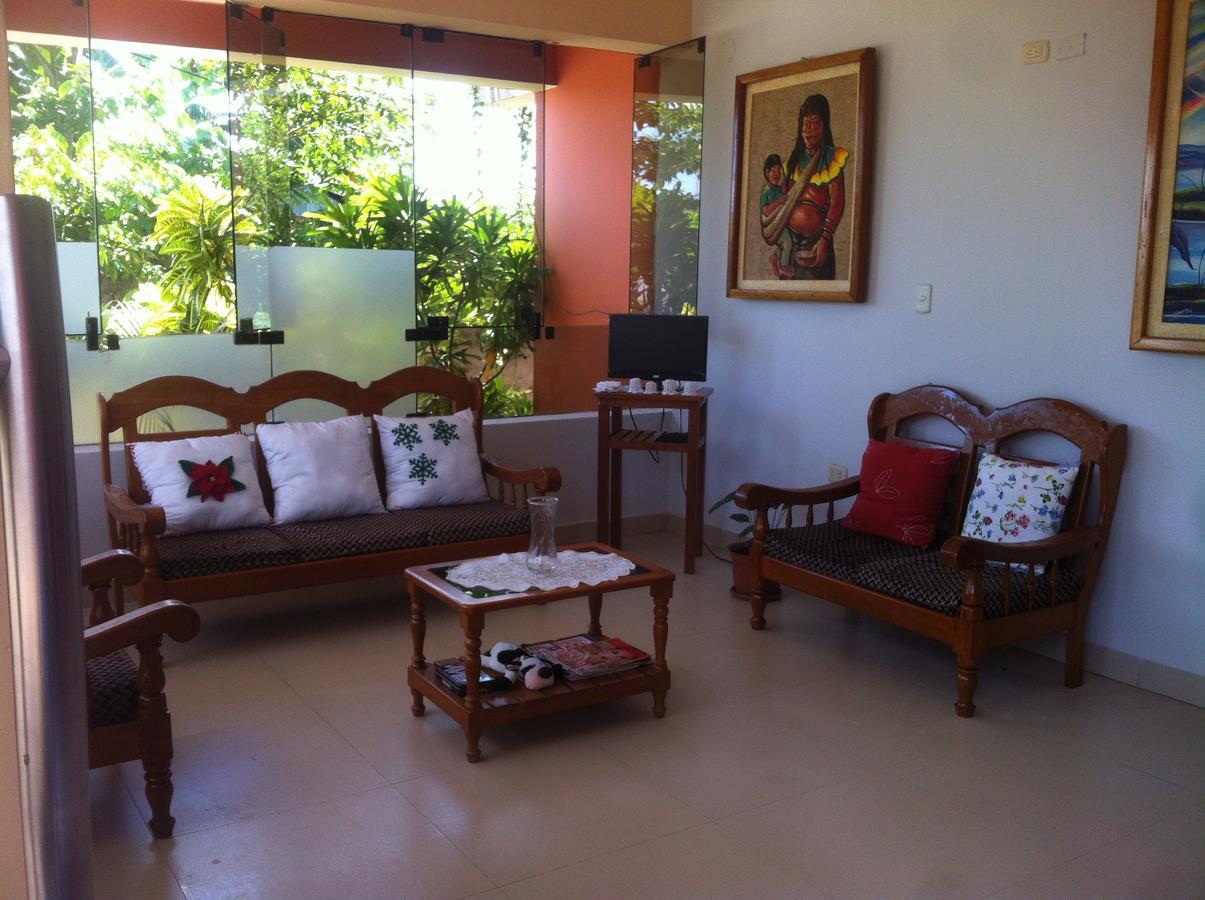 Hostal El Puerto Yurimaguas Exteriör bild
